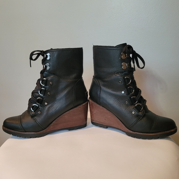 Sorel After Hours Black & Brown Lace Up Leather Wedge Wooden Heel Boots SZ 8.5 - Picture 2 of 13